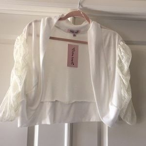 *NWT Cropped Cream Sweater/Jacket W/Lace Sleeves
